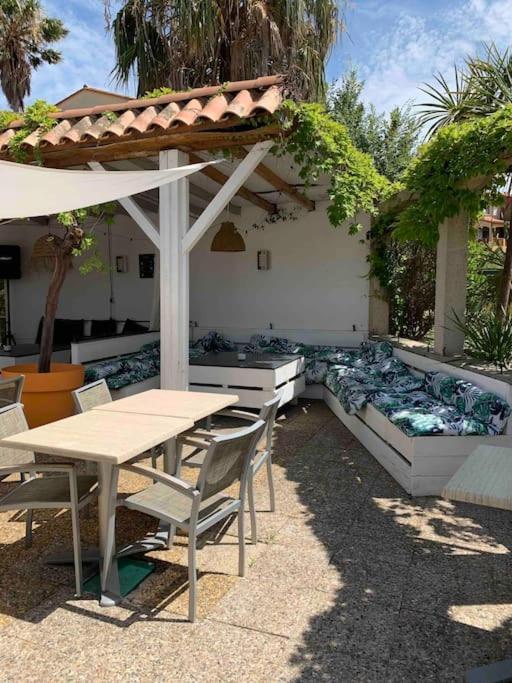 קאנט אן רוסיון Appartement Cosy Confort Parking Clim Wifi Linge Acces Piscine Non Inclus מראה חיצוני תמונה
